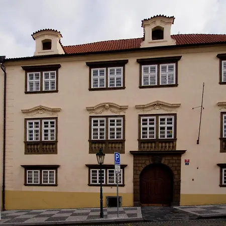 Loretanska By Rentego Apartamento Praga